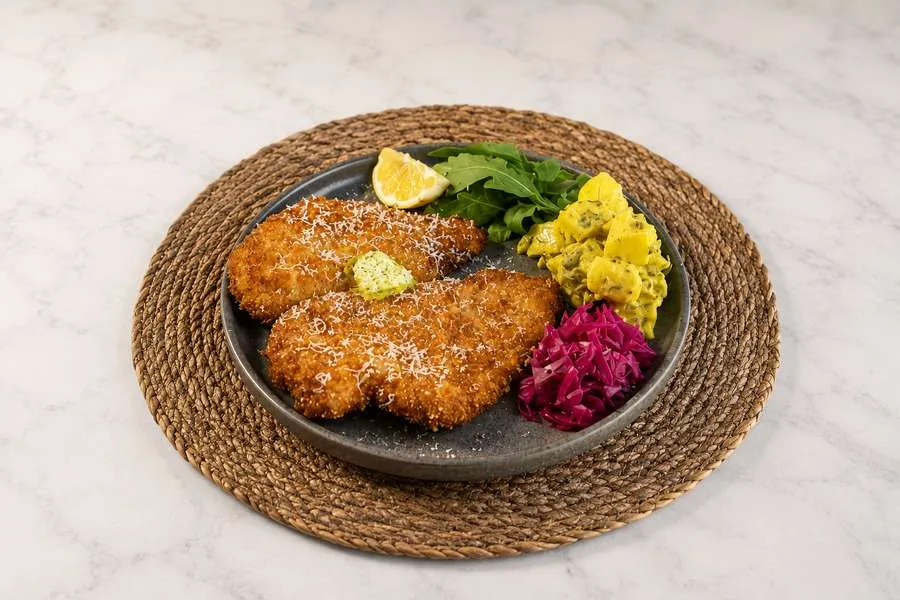 Parmesanlı Tavuk Schnitzel