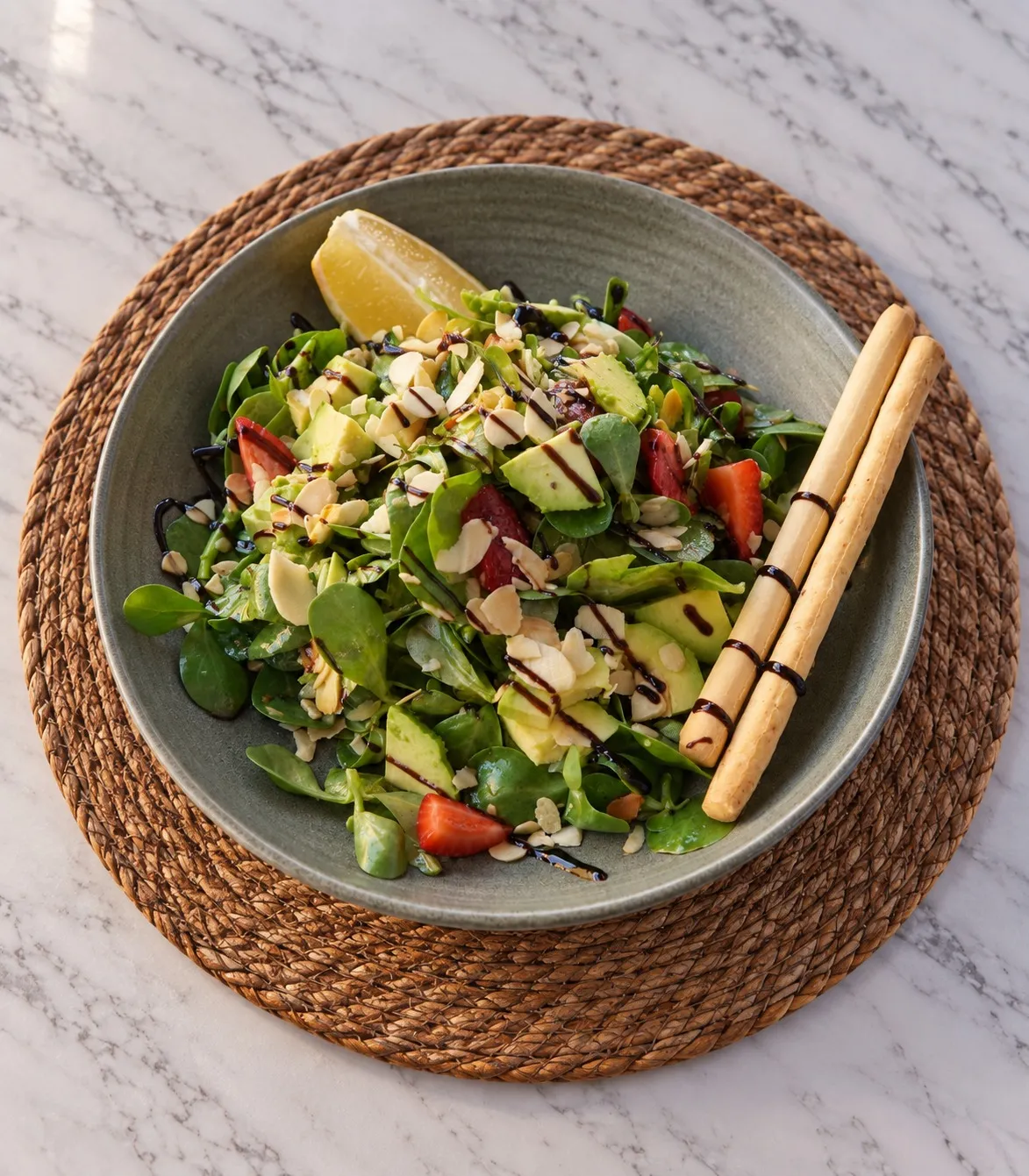 Çilekli Semizotu Salatası