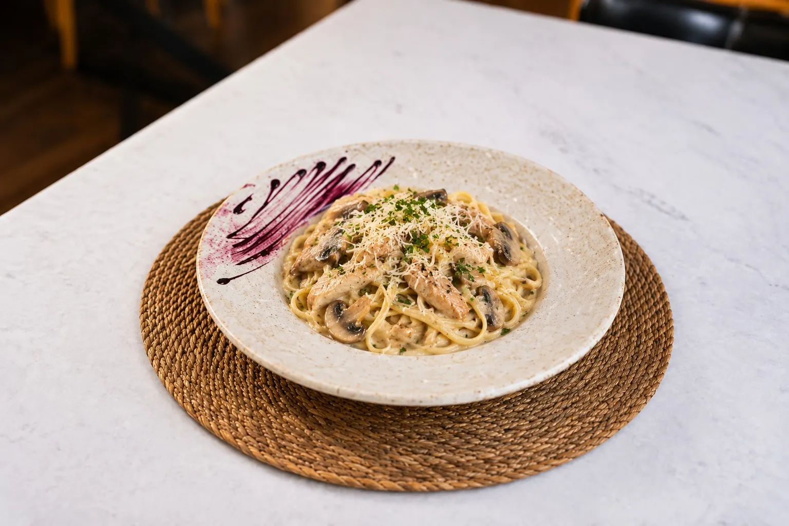 Tavuklu Mantarlı Linguine